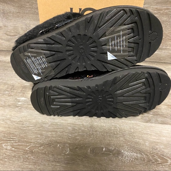 UGG | Cluggette Sequin Slippers Black - Picture 7 of 8